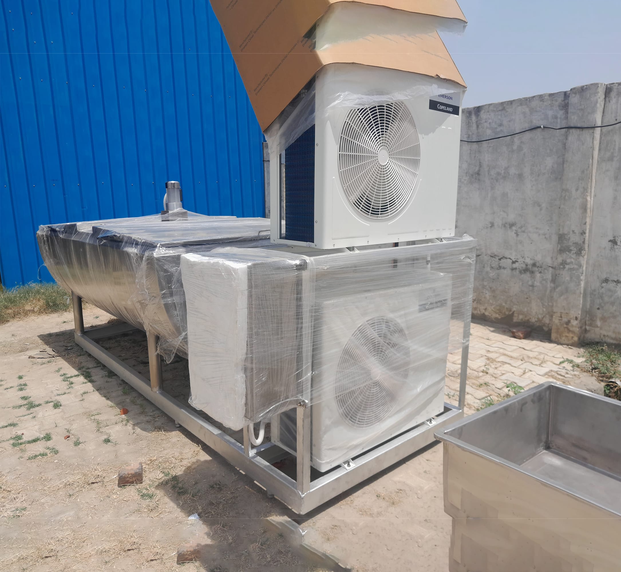 Bulk Milk Cooler 2000 Liter - Image 1